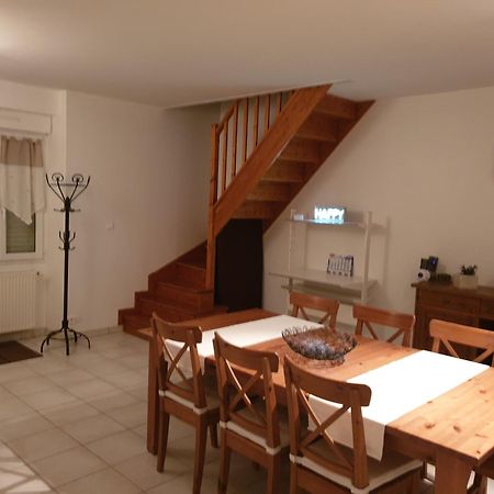 Maisons Cosy De Village Gurgy Exterior photo