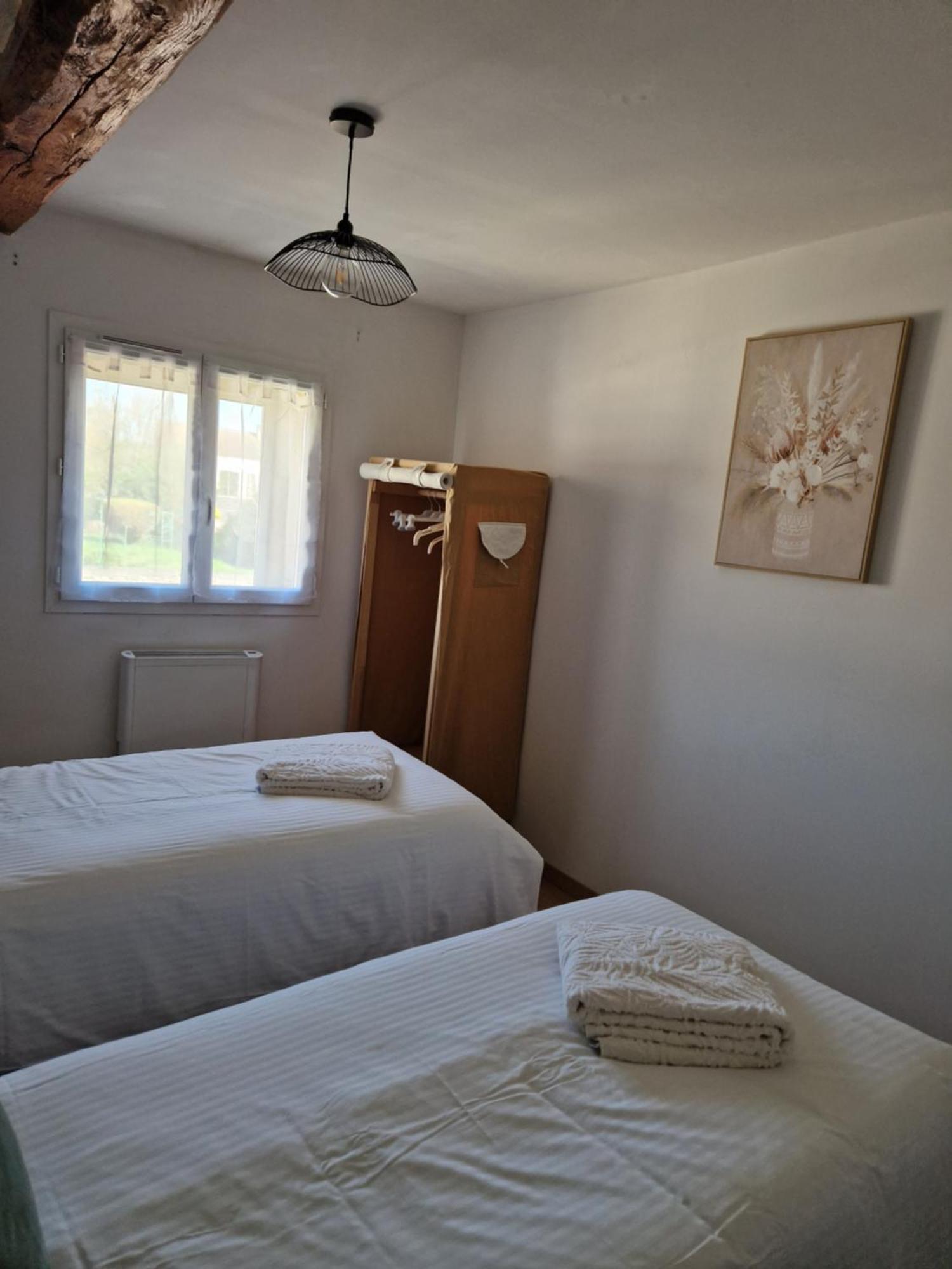 Maisons Cosy De Village Gurgy Exterior photo